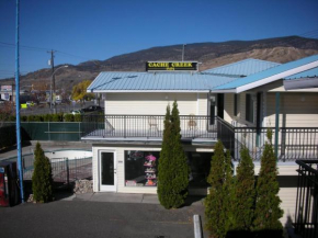 Гостиница Cache Creek Inn  Кэш Крик